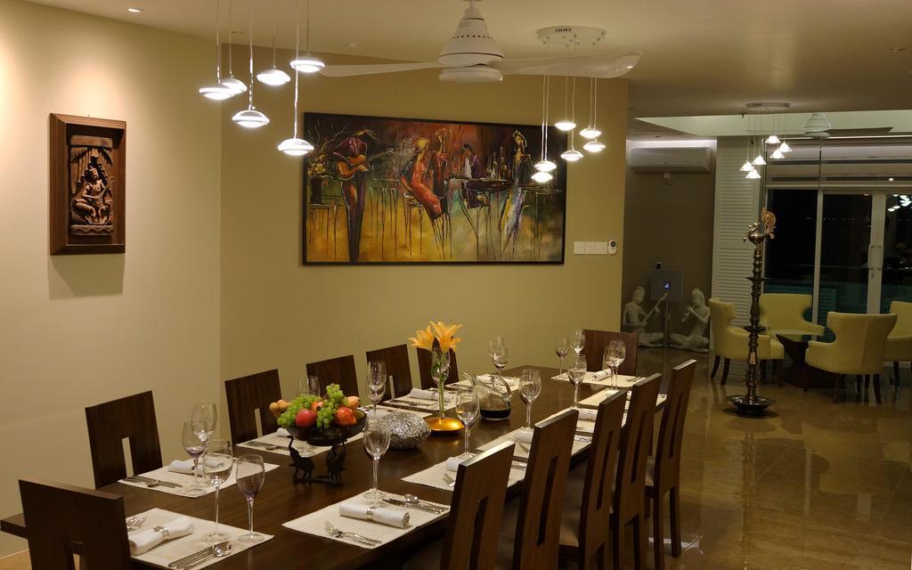 The Penthouse Above Sea Apartment Dehiwala-Mount Lavinia Bagian luar foto
