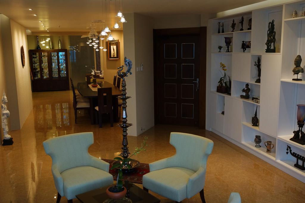 The Penthouse Above Sea Apartment Dehiwala-Mount Lavinia Bagian luar foto