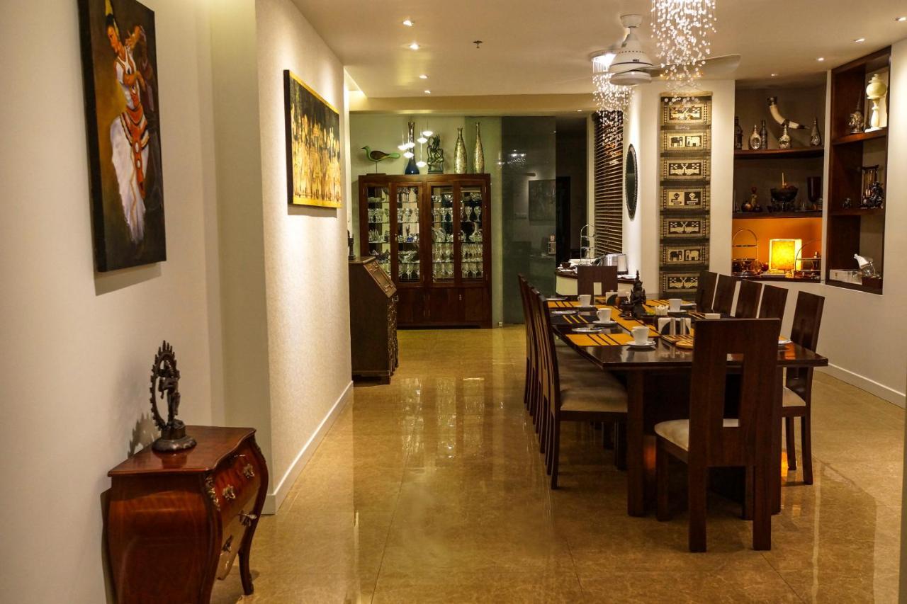 The Penthouse Above Sea Apartment Dehiwala-Mount Lavinia Bagian luar foto